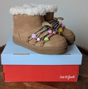 NEW Cat & Jack Toddler Hydee Combat Boots, 7T - Tan